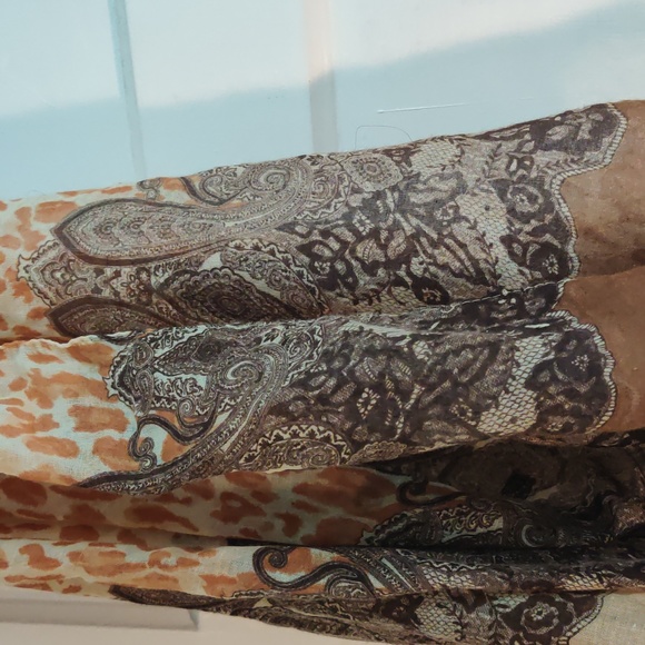 Paisley and leopard print scarf - Picture 4 of 5